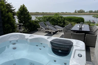 Solovilla direkt am IJsselmeer