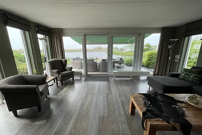 Solovilla direkt am IJsselmeer