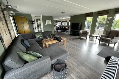 Solovilla direkt am IJsselmeer