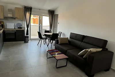 Sara Apartment 4