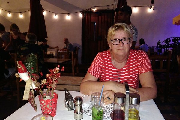 Frau M. Ihnen Frau M. Ihnen