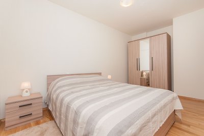 AP 6+2 und 4+2 Luxuswohnung in Omis