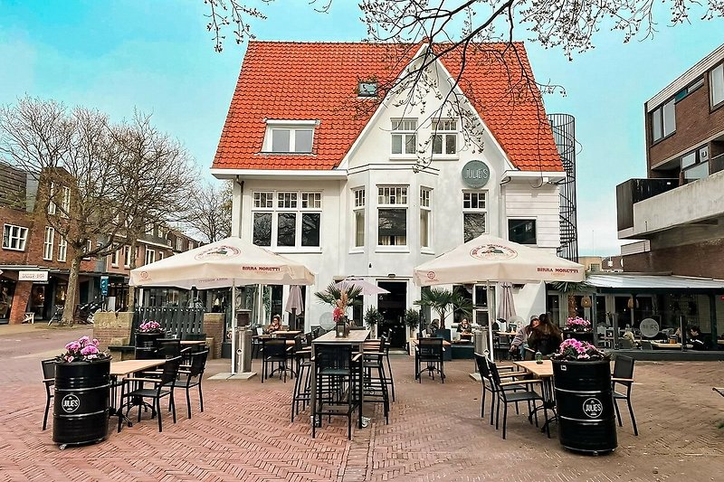 Charmantes Haus mit Garten, Terrasse und Stadtblick.