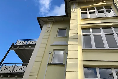 Ferienwohnung Asta-Luise mit Balkon