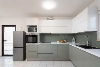 Solaris Holiday Home