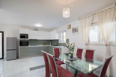 Solaris Holiday Home