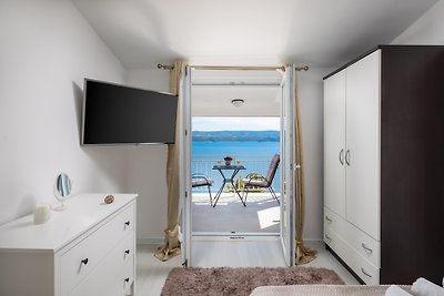 Luxury Seaside Residence