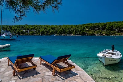 Hidden Heaven Private Resort - Heated Pool