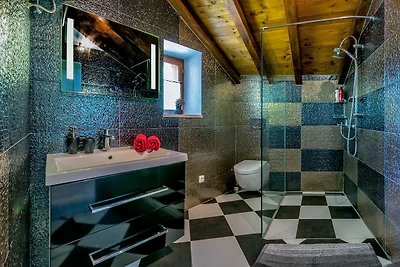 Hidden Heaven Private Resort - Heated Pool