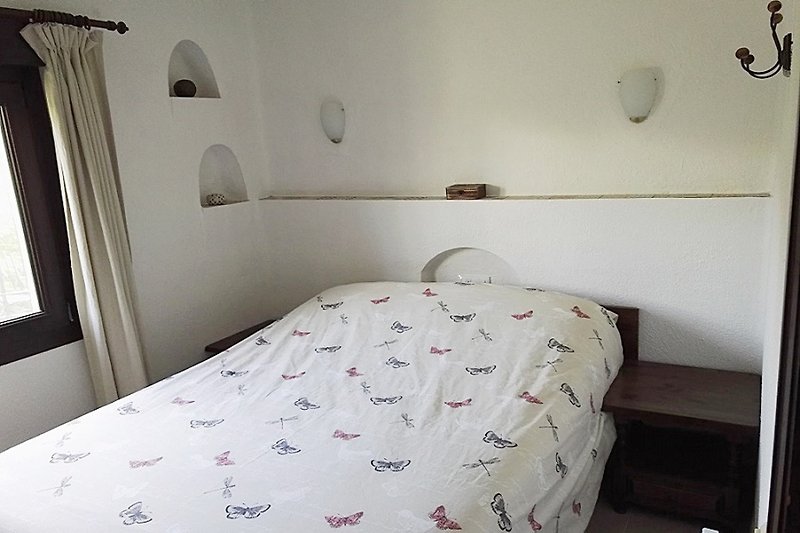 Schlafzimmer 3: Doppelbett 140 cm