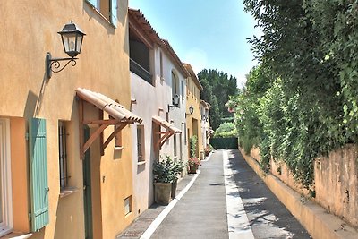 Près de St. Tropez tranquille maison de village