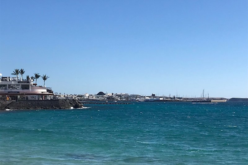 Playa Blanca, Blick zum Yachthafen 