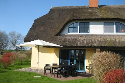 4**** casa di paglia con sauna e camino