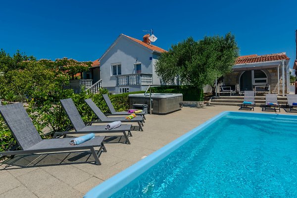 Ferienhaus Zemunik Gornji