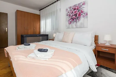 Holiday House Lavanda