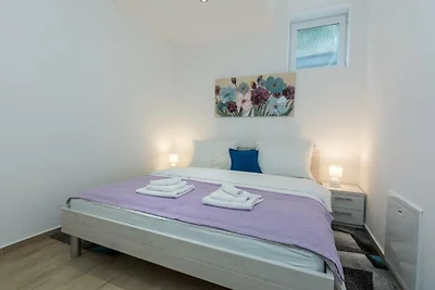 Holiday House Lavanda