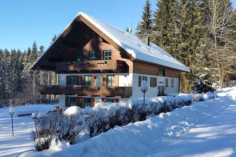 Waldhaus Sonnenberg - auch im Winter eine Reise wert