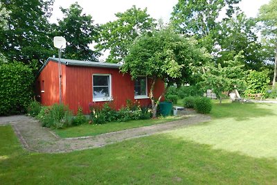 Häuschen im Garten an der Havel