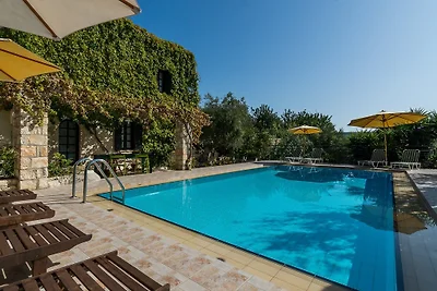 Ideal für 2 Familien, in der Nähe 