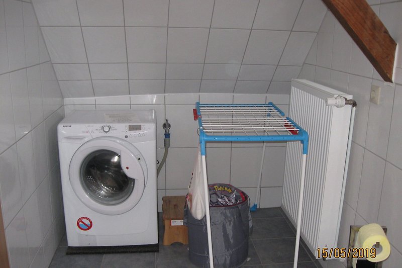 Bad mit Waschmaschine