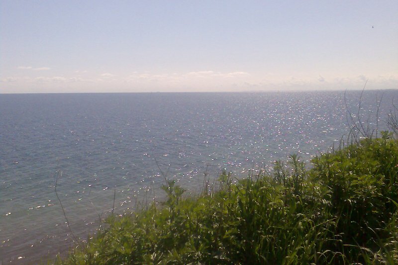 Strma obala zapadno od Dampa - pogled na more