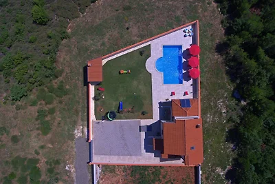 villa Bergena con grande piscina 58m2