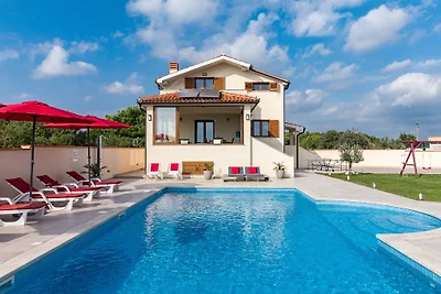 villa Bergena con grande piscina 58m2