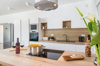 Villa ****SANIVARO with heated pool