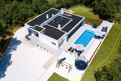 Villa ****SANIVARO with heated pool