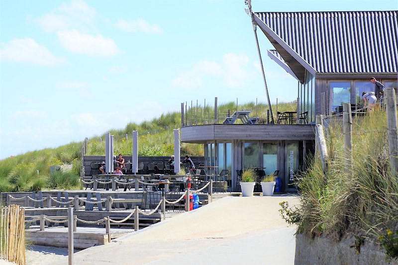 Twins Club - Surfschule und Strandcafé