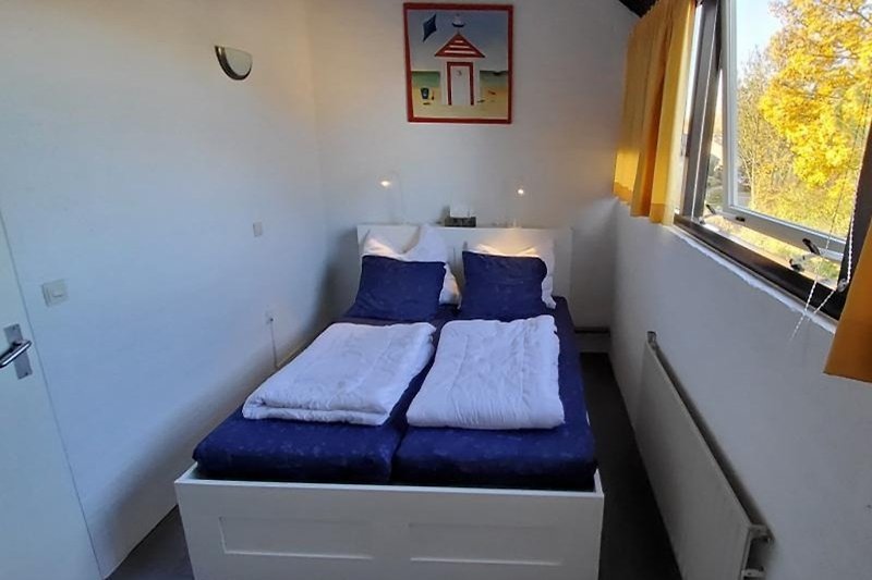 Schlafzimmer OG (160 Bett)