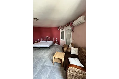 Pool-Ferienhaus Flores