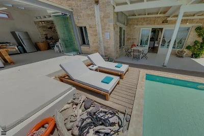 Villa Thea, Luxury Seaview Pitsidia