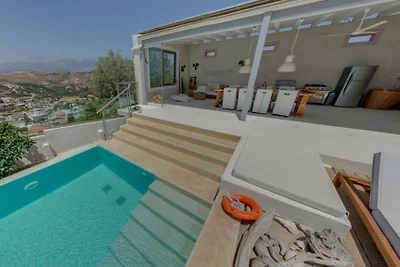 Villa Thea, Luxury Seaview Pitsidia