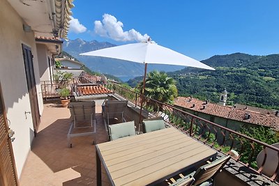 Terras appartement met panoramisch uitzicht