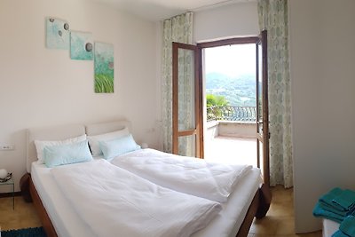 Apartman s terasom i panoramskim pogledom
