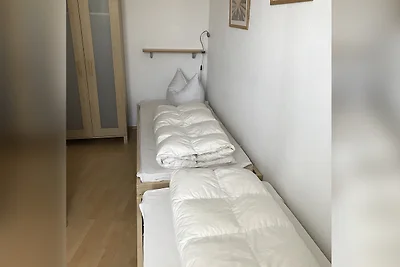 Bernsteinhaus Wohnung 1 (EG links)