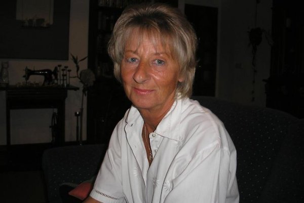 Sig.ra R. Guschok Sig.ra R. Guschok