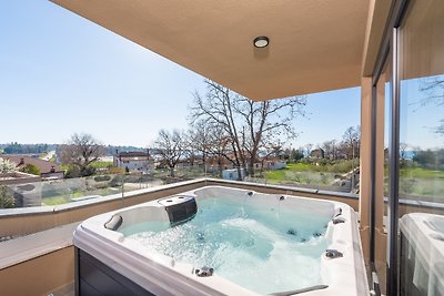 Villa Querchus App mit Jacuzzi