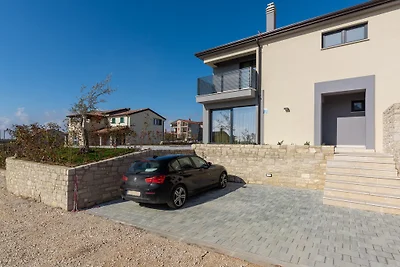 Villa Tin