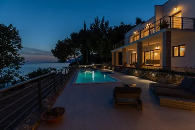 Villa Ana Nemira