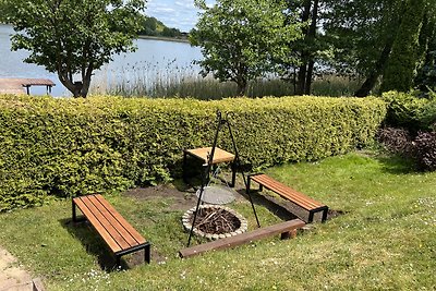 Ferienhaus direkt am See