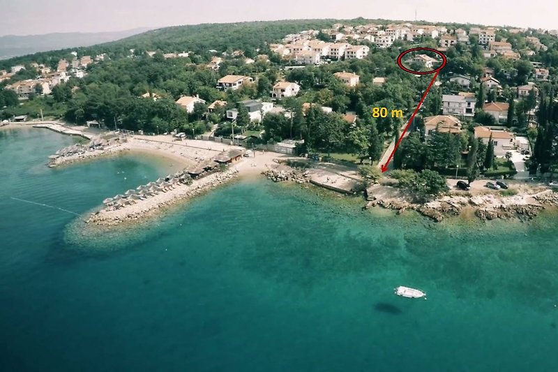 Location of the house from the beach
