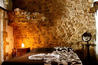 Guesthouse Runcini Stone House
