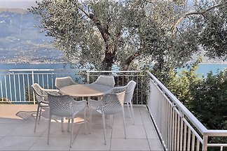 wunderschönes Ferienhaus mit einem Panoramablick auf den Gardasee
