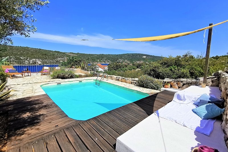 Villa Luna pool with a view