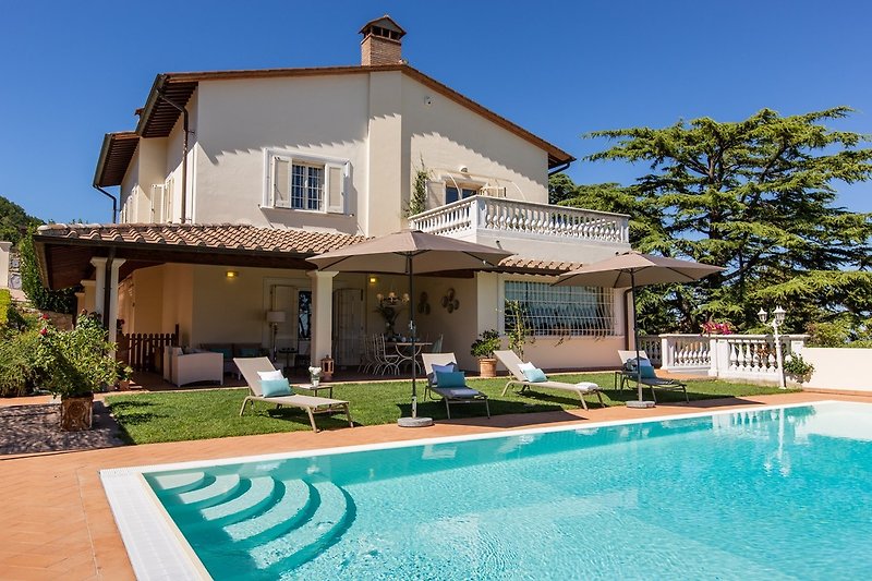 Villa mit Pool in Chianni 