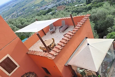 Haus Massarosa mit Pool Meerblick