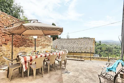 Ferienhaus Palaia mit Talblick