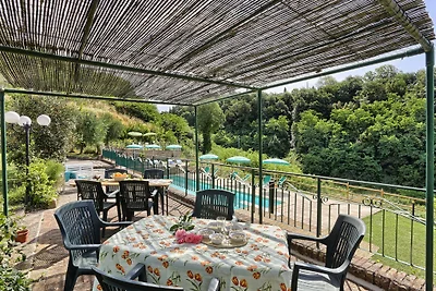 Ferienhaus Palaia mit Talblick